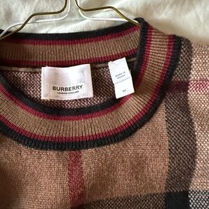 Burberry Sweater Size M